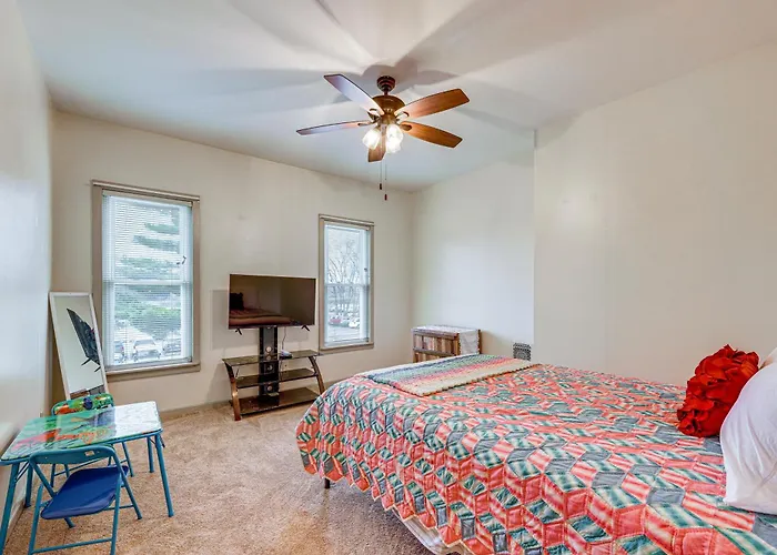 Great Location! Walking Distance To So Much!