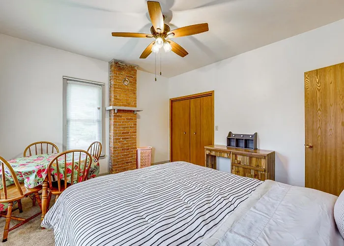 Great Location! Walking Distance To So Much! * Ottawa
